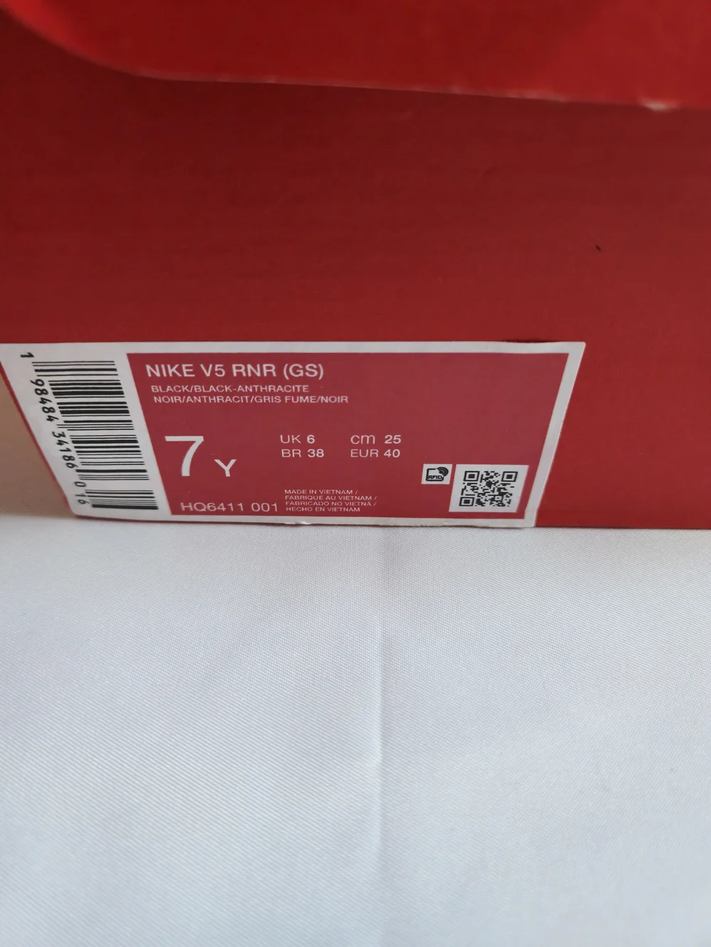 Nike Kids Black, Silver & White Trainers